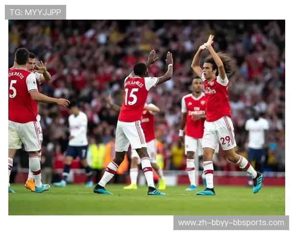 英超跑动距离最多的现役球员及其体能优势解析